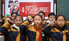 弘揚(yáng)憲法精神 增強(qiáng)法治觀念