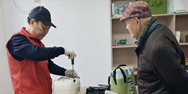 便民服務(wù)進(jìn)社區(qū)