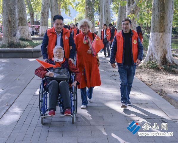 255銀齡悅行溫暖同行02