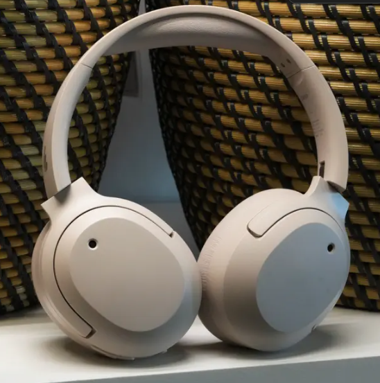 听劝！新年就送这款头戴耳机老用户都夸好用又体面送礼直接封神(图2)