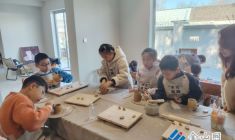 非遺實踐課走進(jìn)社區(qū)