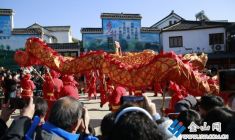長街宴上尋年味 鏡頭定格非遺韻