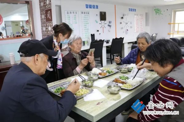 018f2b99c13c82eecb29a87822fc42e4ea.jpg@ZMd2QQMX5aOvXhNPYmMLS2UDpzOAvi8Ds8hh5tzc6hM@rs_fill_720_0@g_sm@q_75@