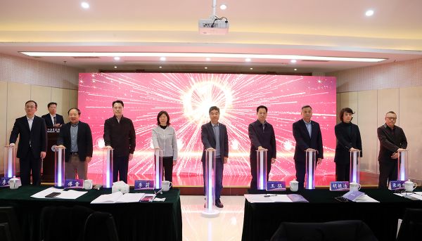 fd69c05236291a9a06a7cde62803f054