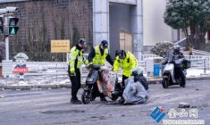 冰雪一線保暢通