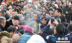 鄉(xiāng)村“殺豬宴”引四方來客