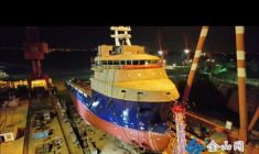 護(hù)航新船下水