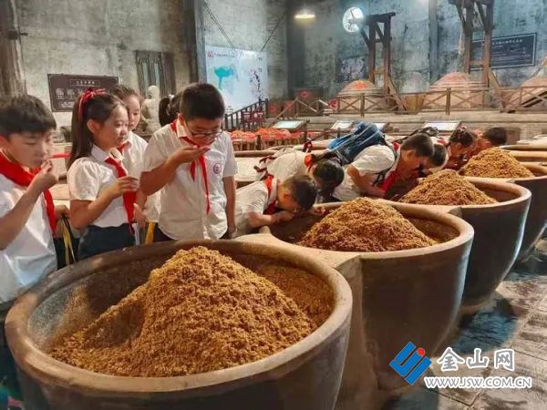 01ae4f02c9e4999f5d974790de0e4e2e25.jpg@j27IAij-hoy-lBwYTH1fgTtAE-Gnq260vi2DkpHzwTQ@rs_fill_720_0@g_sm@q_75@