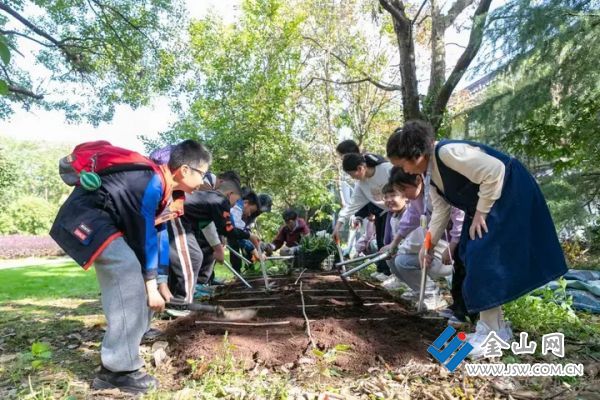 01e83baa51a79fd0362990d2471201f0f2.jpeg@1hT4pV1aOhVRR9WceLv6rvm43xAhVGK48WnJ_MG34IA@rs_fill_720_0@g_sm@q_75@