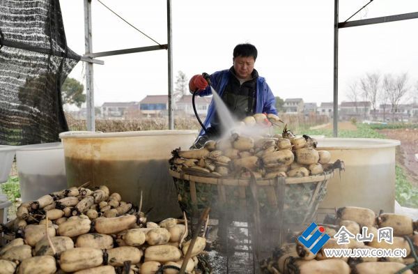 9eb92a121a6c40c5bb997c0ec4c42124