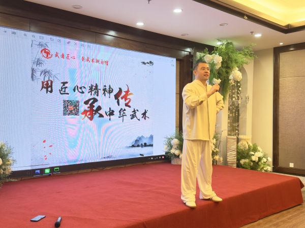 14e7a756775bafb496646e72df6ab367