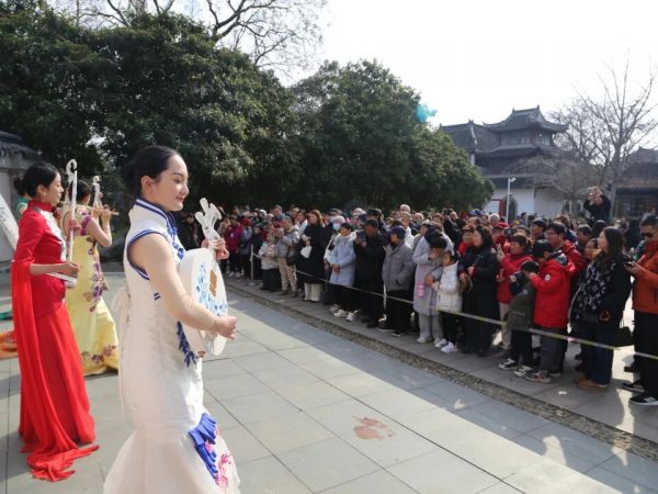 鎮(zhèn)江年味拉滿，文旅火熱出圈13