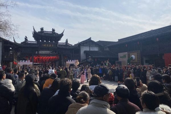 鎮(zhèn)江年味拉滿，文旅火熱出圈23