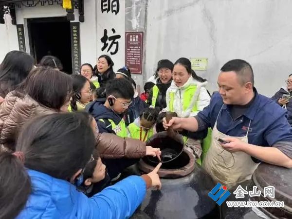 017ad84bc32032c4989a67bb18f6325b28.jpg@1vUiMWykGVgEAu20Z7wGmORyb-zEAdxEuXJ_L2uDxtk@rs_fill_720_0@g_sm@q_75@