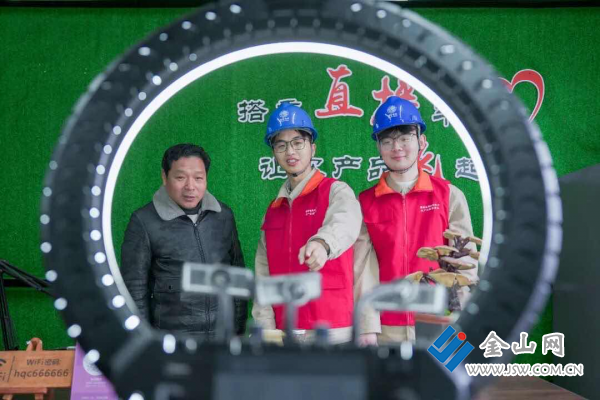 a4c18668257a4f88acc4ed3a14fbd624