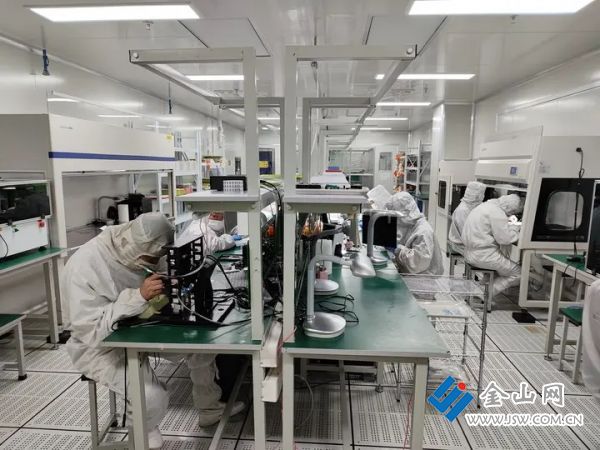 01020aaa2d7ab7cfbc43b386fa13a6de75.jpeg@iDWLLmHfH3SUJorGlkdOh9F1v69iRQArudv3ULagcME@rs_fill_720_0@g_sm@q_75@