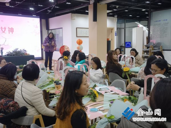 花香悅巾幗 巧手綻芳華2