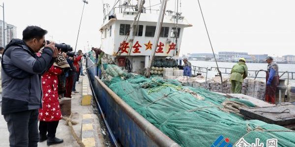 深入生活 謳歌人民