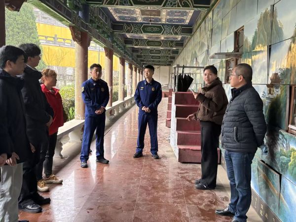 e5b67e7b6cdf27bd8dd04418092ecf1e