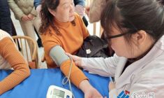 春日送健康 便民服務(wù)進(jìn)社區(qū)