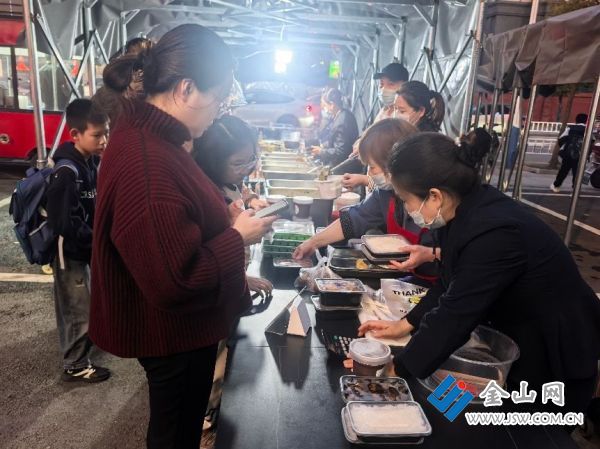 aa346a1ba74849f5a4ecb8c96b819ba6