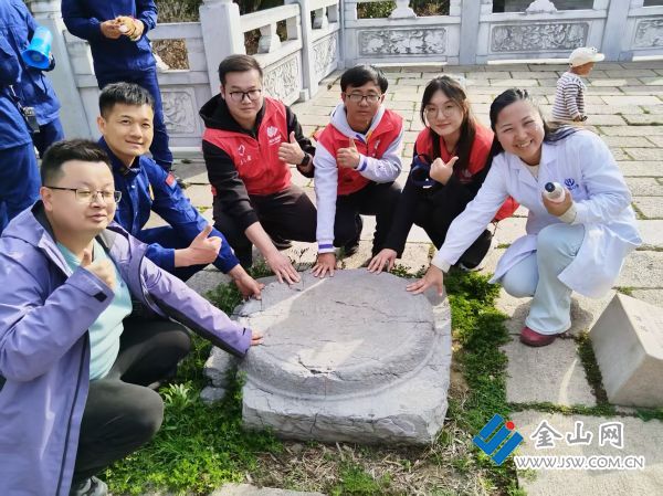 觸摸歷史建筑 志愿與愛同行 鎮(zhèn)江禮遇關(guān)愛志愿者2