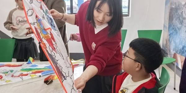 春風(fēng)逐夢 箏趣童心