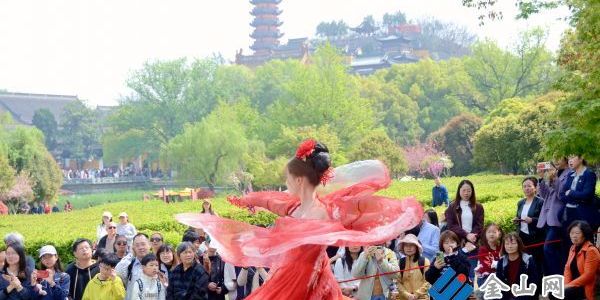 況是清明好天氣 不妨游衍莫忘歸