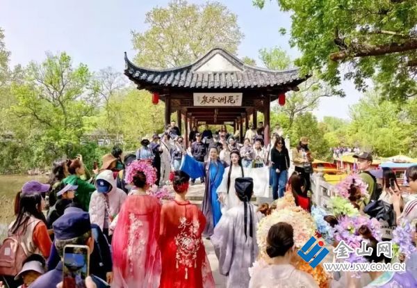 01ec47044fe6158bb712297d6d6be9310a.jpg@2Z1p3RFN2FZjsTZU2PgG-1kizABxbimNrCT8WuVkyB4@rs_fill_720_0@g_sm@q_75@