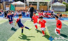 “童趣足球”嘉年華