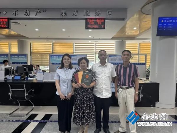 01ddcdb3e20382201c70575091a871fa2c.jpg@tEAa0sN_laBUIraG2oyqULN0pQfTOfEPdSmSZY1-OXc@rs_fill_720_0@g_sm@q_75@