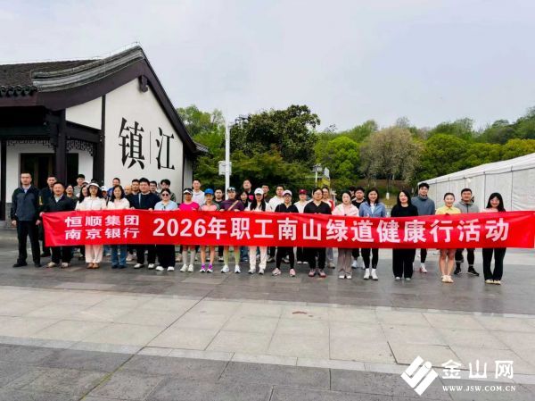 3ae8d24a8a11840083afb09e7ad5da93