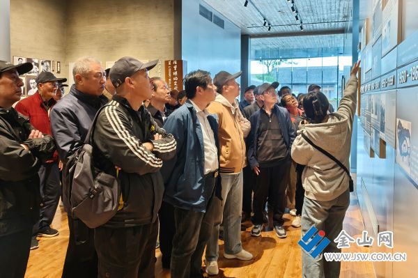 2dc071e8aa105e5b367e212f575a7d42