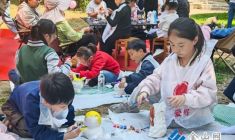 迎“五一” 趣涂鴉