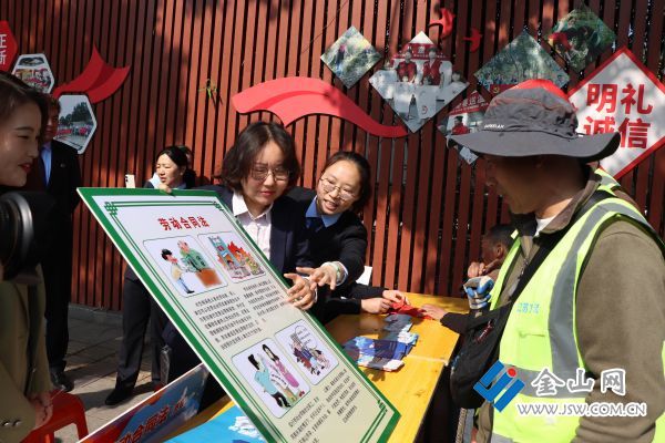 43220220bbc4b14486d3a95e546047dc