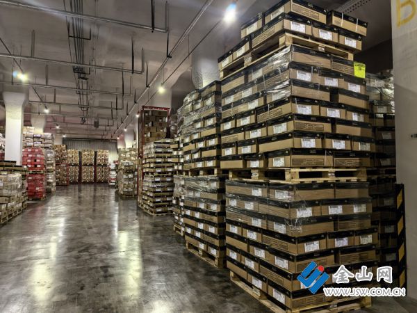 2cc915ec704046e4afa20819ba41589e
