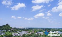 “城市山林”的晴日盛景