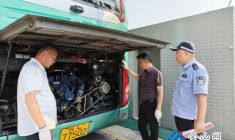 車輛“體檢” 護航高考