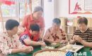 巧手包馄饨 欢乐迎初伏