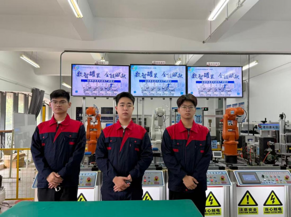 喜讯！江苏航空职业技术学院斩获2026年世界职业院校技能大赛金奖(图2)